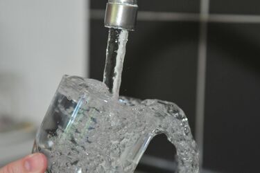 Sanepid ostrzega. Woda w kilku miejscowościach nie nadaje się do picia