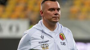 Adrian Siemieniec w centrum afery. Trener Jagiellonii kontaktował się z sędziami