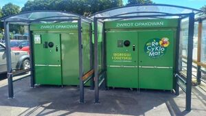 Oddajesz butelki w Biedronce? Od poniedziałku czeka cię ważna zmiana