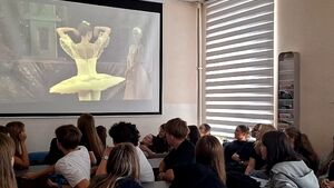 Nie tylko taniec. Licealiści tworzą własny projekt artystyczny