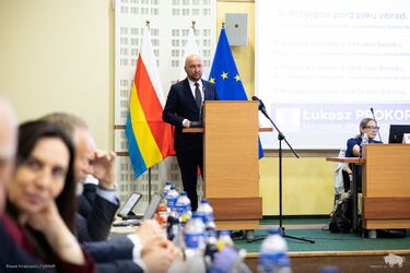 Radni o przyszłości PKS Nova i podlaskiej ochrony zdrowia. Są nowe plany