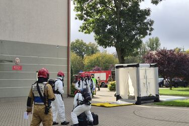 Niezidentyfikowana przesyłka w prokuraturze. Pięć zastępów na miejscu