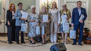 Seniorzy świętowali w Pałacu Branickich. 45 osób otrzymało wyróżnienia