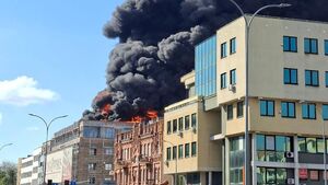 Pożar na skrzyżowaniu Jagienki i Sienkiewicza. Ruch wstrzymany