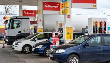 Paliwo wreszcie tańsze. Takie ceny obowiązują na stacjach