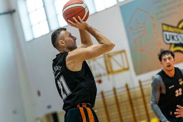 Żubry rozbiły Rysie! Setka na inaugurację przed własną publicznością