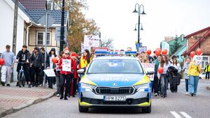 Czerwony Marsz przeszedł ulicami Wasilkowa. Dzieci powiedziały „nie” przemocy