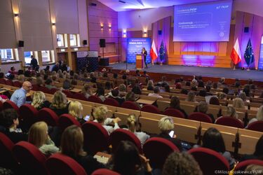 Krzywdzenie dzieci w sieci to ogromny problem. Eksperci alarmują