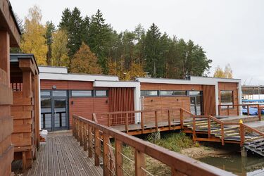Relaks z widokiem na zalew. Sauna Dojlidy wraca do pełnego rytmu
