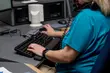 Nietrzeźwa 28-latka blokowała numer alarmowy. Trafiła do aresztu