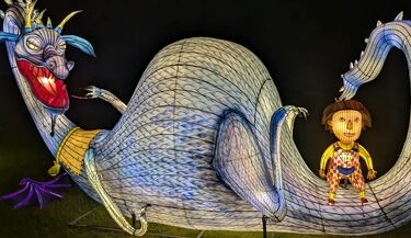 Bajki, światła i bohaterowie książek. Dziś otwarcie Lumina Park