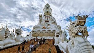 Ciekawi Świata / Ania Chomczyk: Złoto i smoki, czyli Tajlandia po buddyjsku