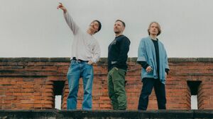 ŁONA x KONIECZNY x KRUPA: TAXI