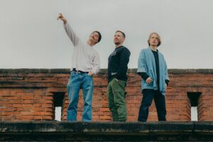 ŁONA x KONIECZNY x KRUPA: TAXI