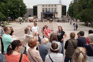 Światła i cienie miasta / Anna Kraśnicka, zwiedzanie z przewodniczką