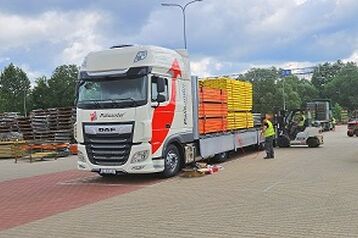 Kierowca z kat. prawa jazdy C+E w transporcie krajowym (solo/tandem)