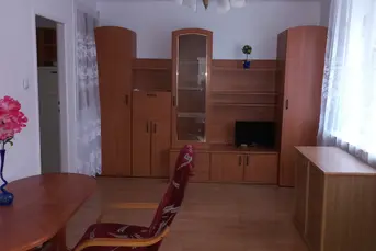 Mieszkanie z widokiem na kościół Farny 1800 zł