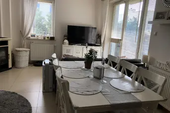 Sprzedam bezczynszowe cieple mieszkanie szeregowe 