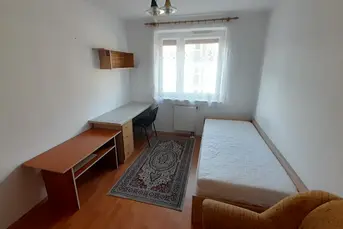 Pokój dziewczynie.