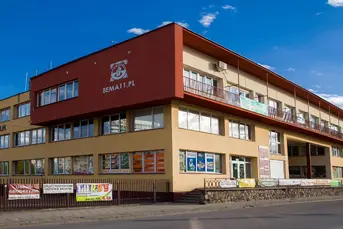 Lokal usługowy 13 m2 w budynku Rzemieślnik