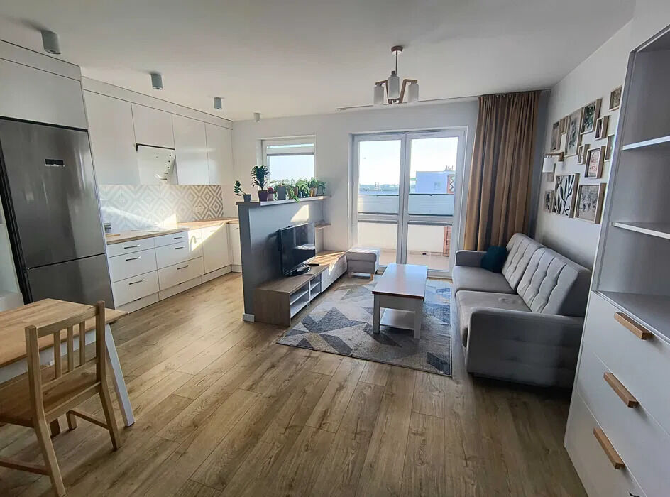 3-pokojowe mieszkanie 60m2 duża loggia i piwnica, 