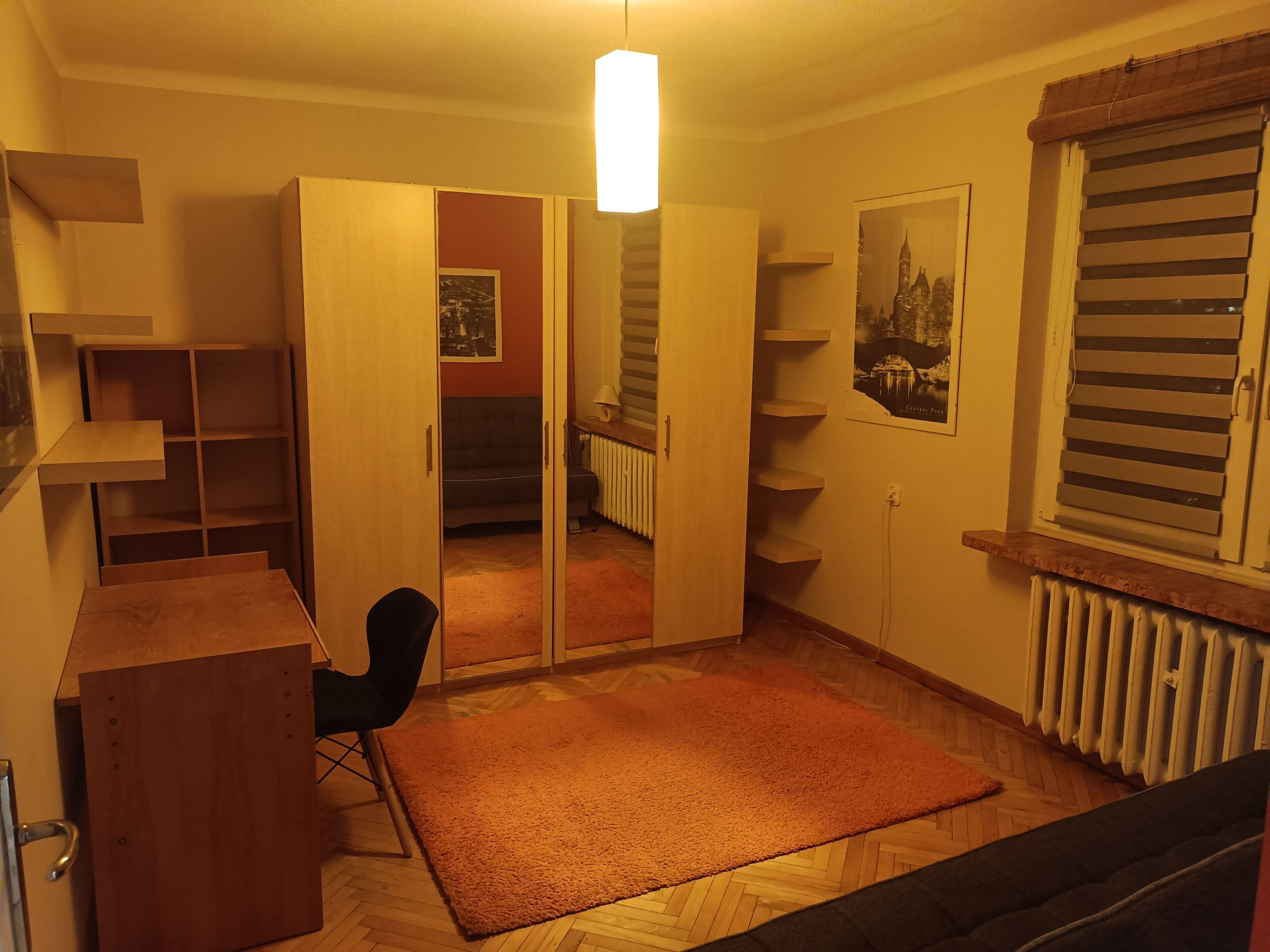 Wynajmę przestronne mieszkanie 2pok. w ścisłym CENTRUM od października