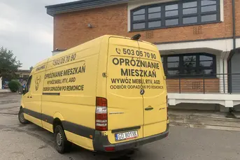 TRANSPORT BUSEM - OPRÓŻNIANIE MIESZKAŃ / PIWNIC