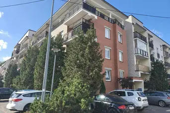 Mieszkanie 3 pokojowe I piętro cegła z 2009r