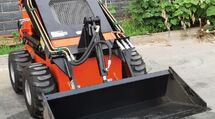 MiniŁadowarka SKID STEER SKIDER W-460 Model 2025 f