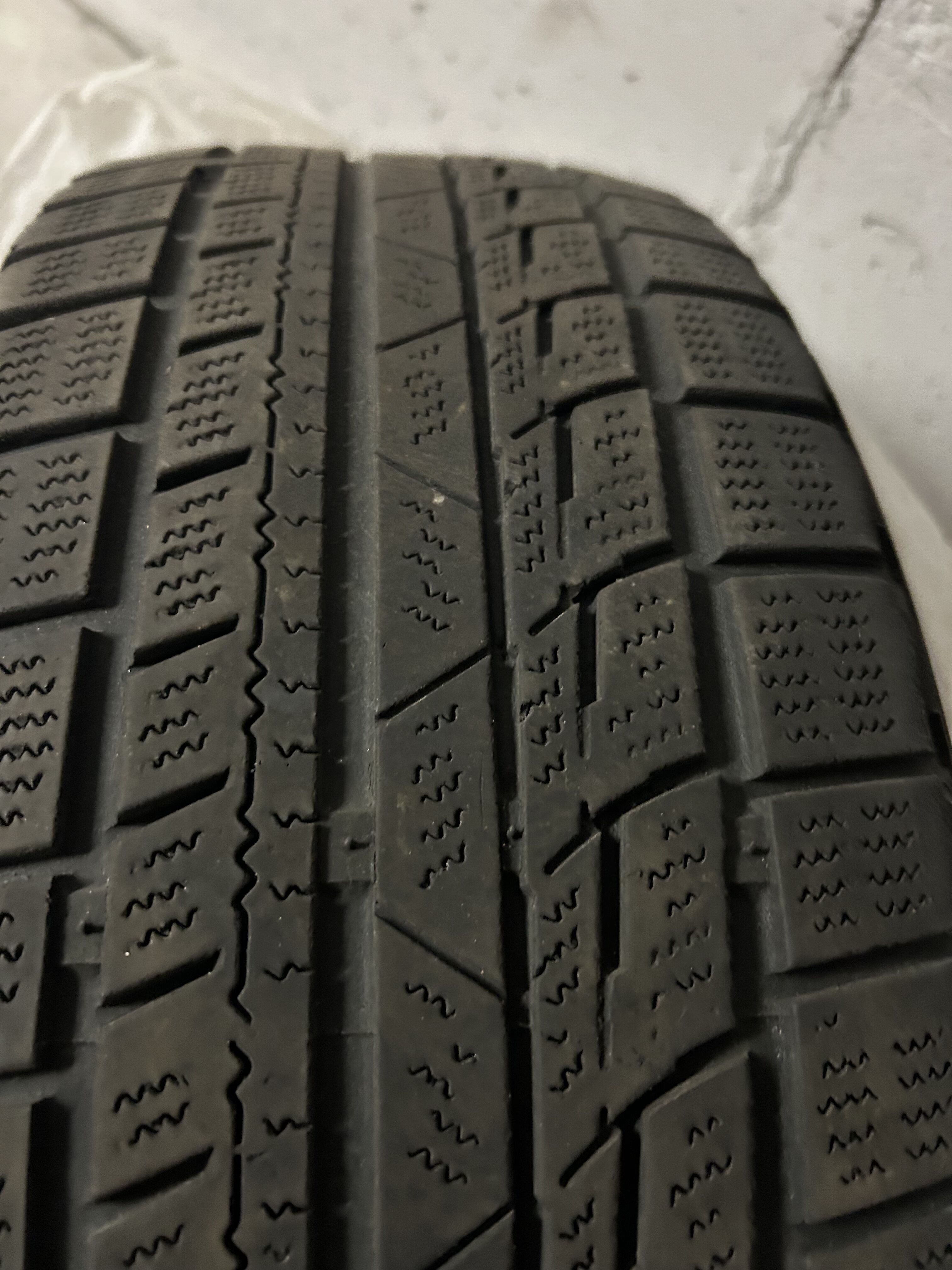 Opony 205/60 R16 zimowe