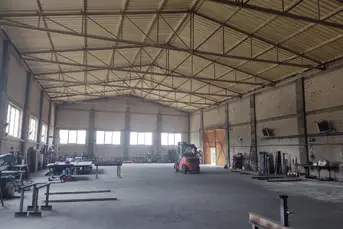 Wynajmę halę 40x20x7m