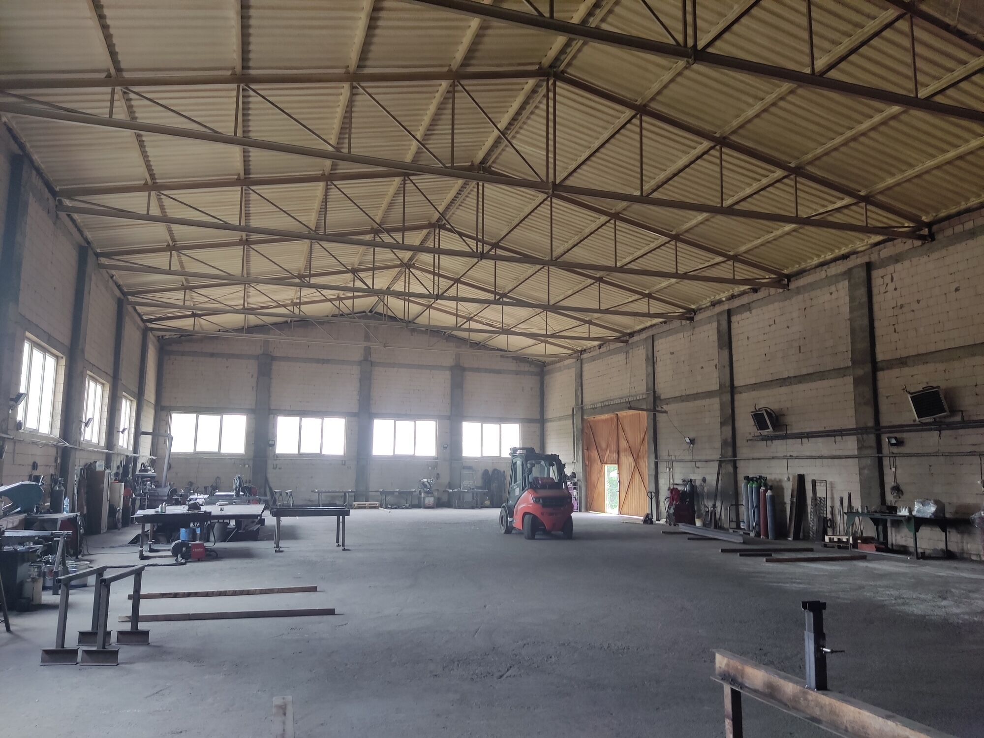 Wynajmę halę 40x20x7m