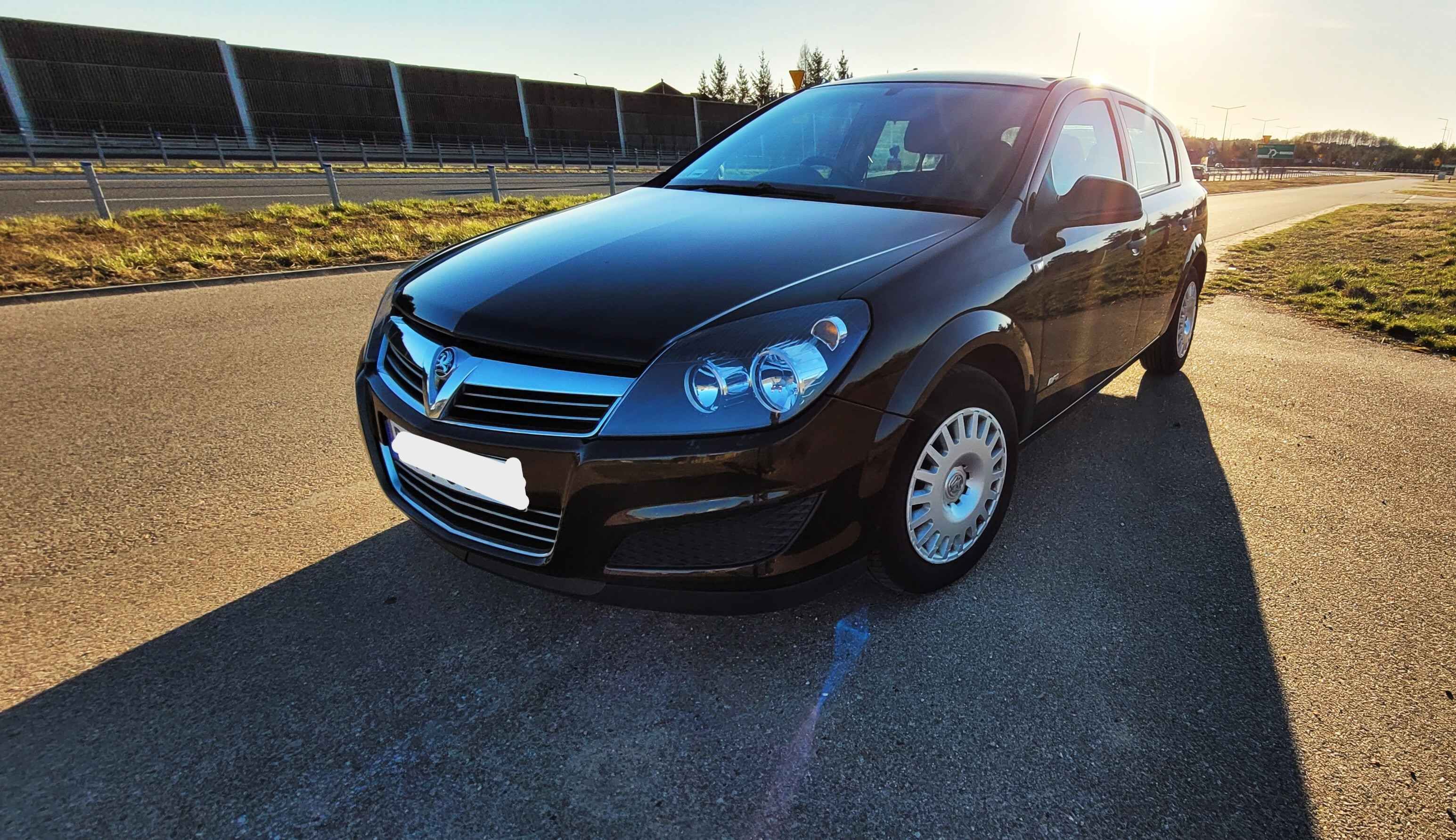 Opel Astra H 1.6B (VAUXHALL- ANGLIK) 2009r  