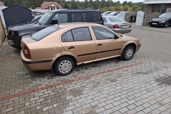 Sprzedam Skoda Octavia mk1 benzyna