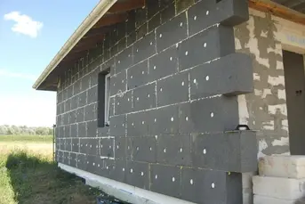 Praca przy dociepleniach