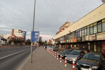 Centrum, lokal; handlowo - usługowy 74 m2, parter 