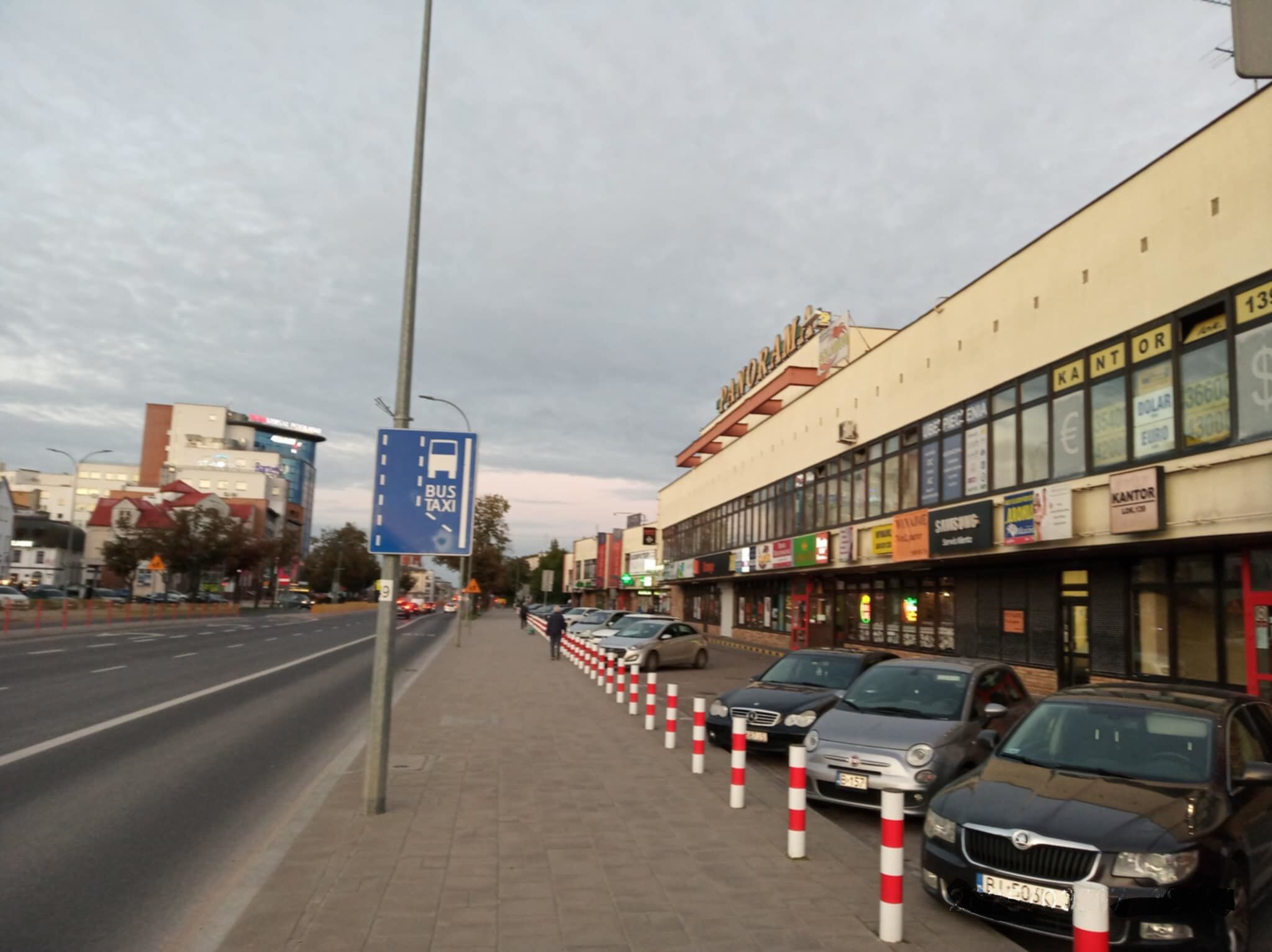 Centrum, lokal; handlowo - usługowy 74 m2, parter 