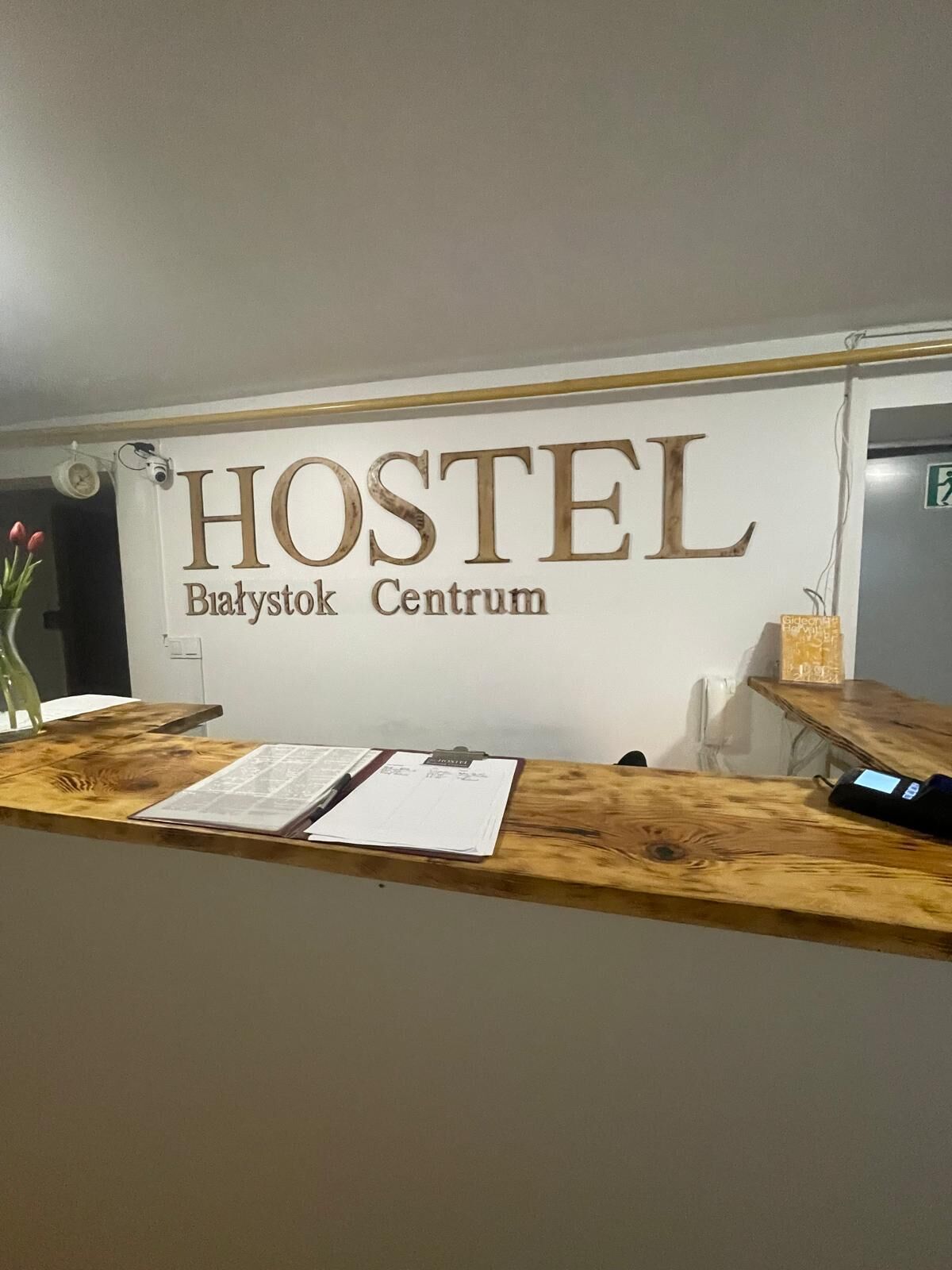 Hostel Szuka Recepcjonisty