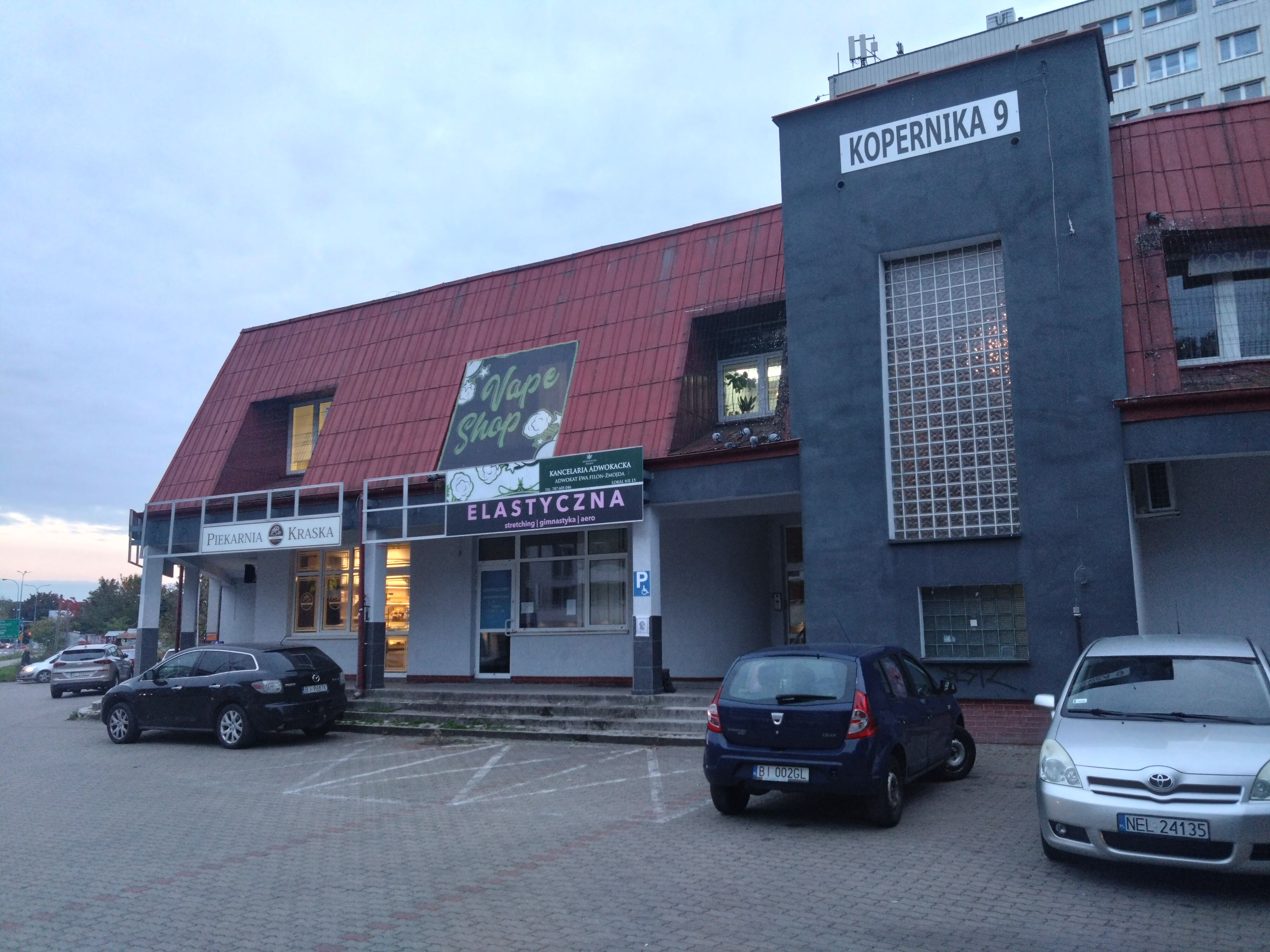 Wynajmę lokal o pow. 18m2 pod biuro, handel, usług