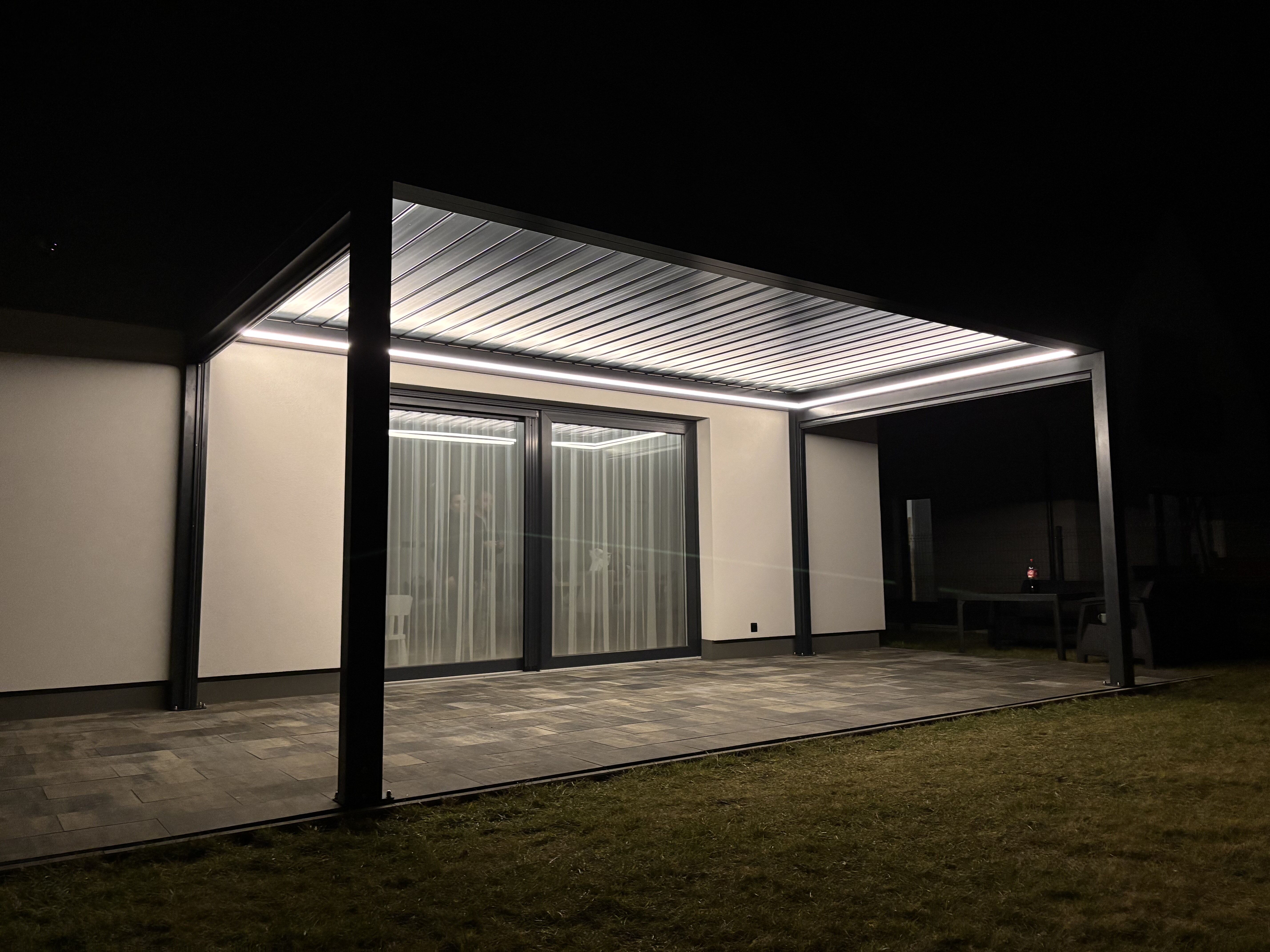 Rolety-Plisy-Żaluzje-Moskitiery-Pergole-Okna