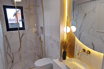 Wykończenie łazienki? Układanie gresu i spieki