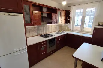 Sympatyczne 2 pok., 48m2, IIp., os. BACIECZKI