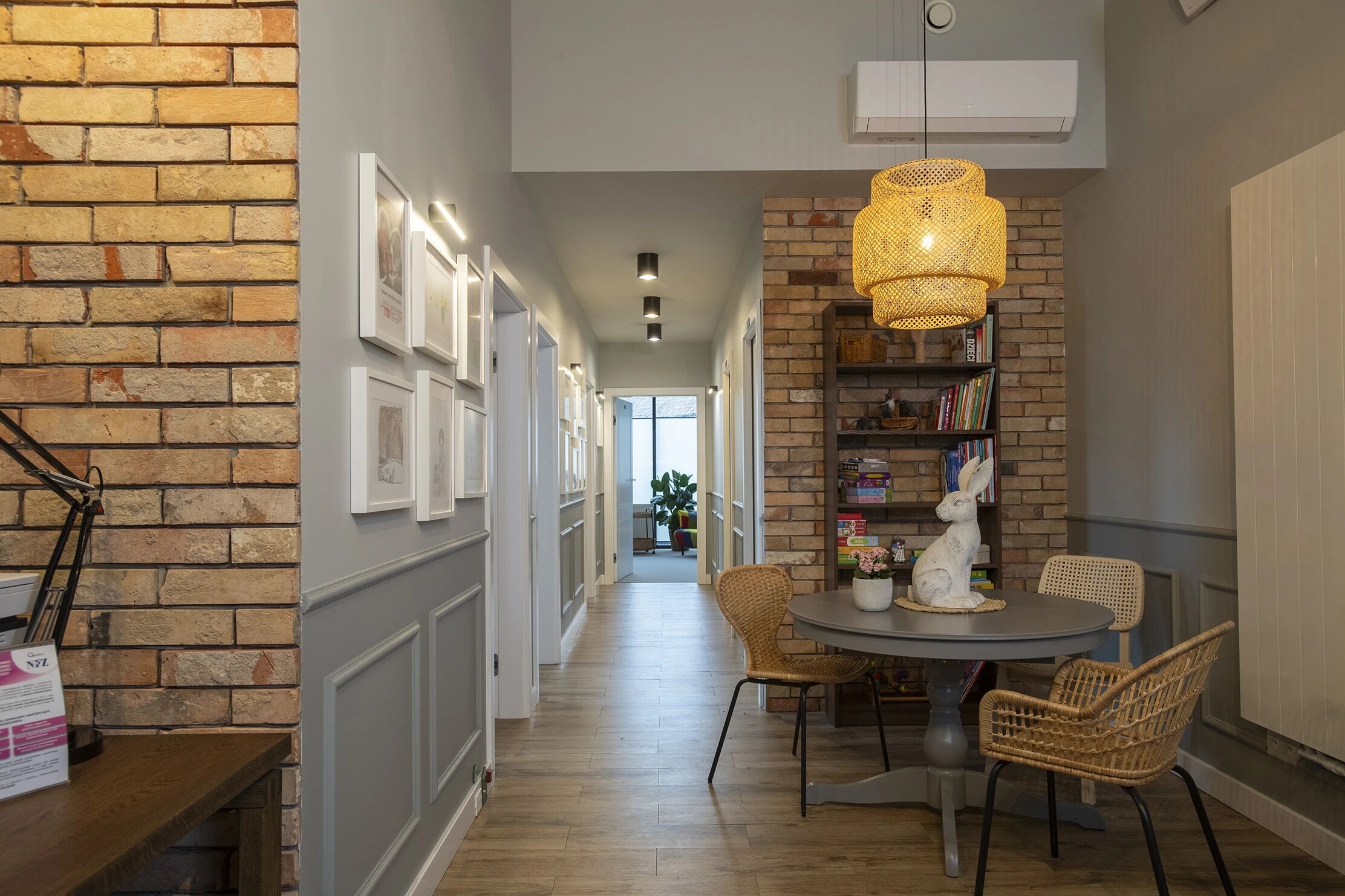 PSYCHOTERAPEUTÓW pracujących z młodzieżą 