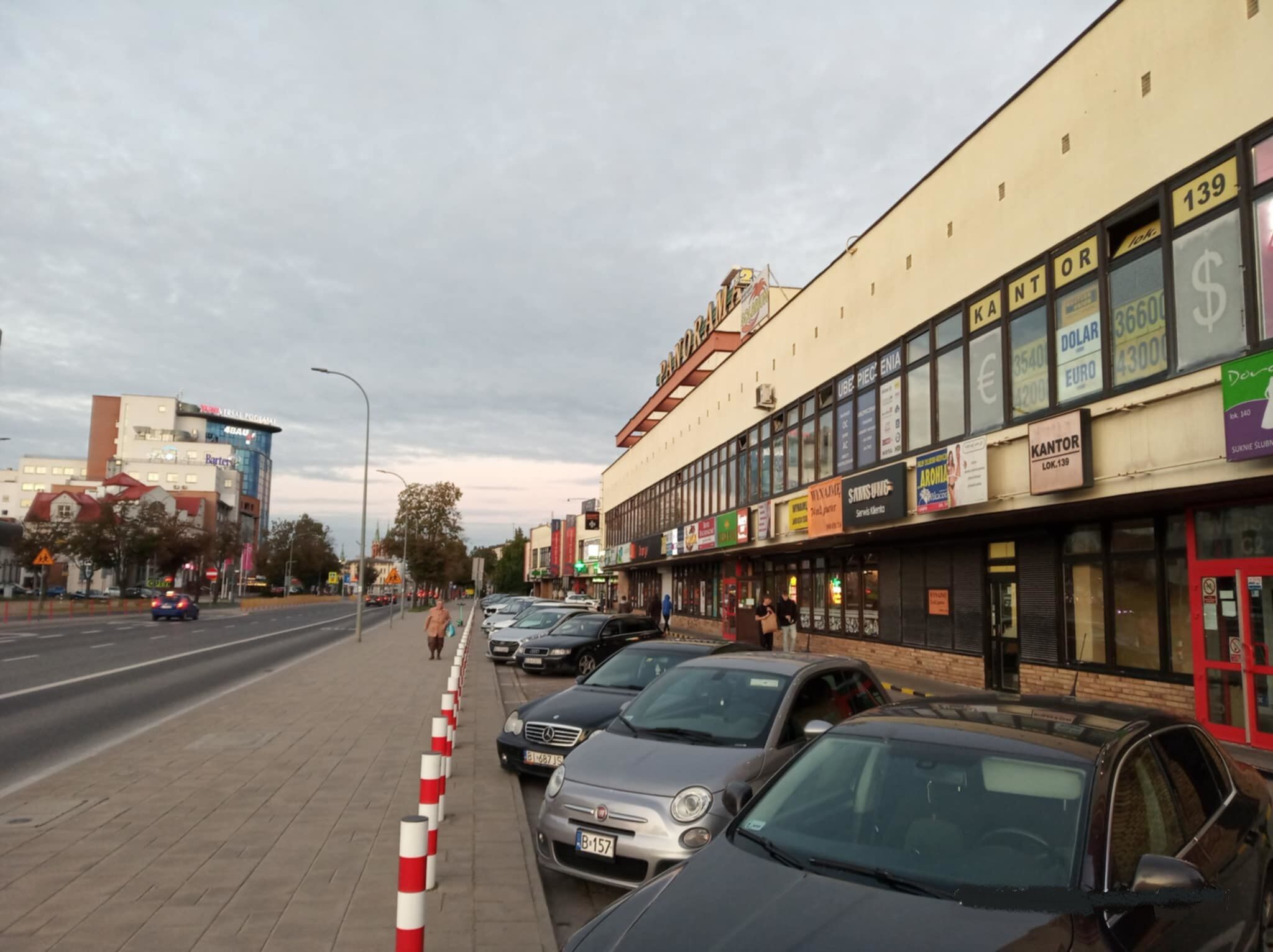 Centrum, lokal; handlowo - usługowy 74 m2, parter
