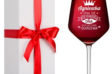 kieliszki do wina z grawerem na prezent
