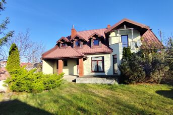 Atrakcyjny dom o pow. 220/1604m2, NAREW