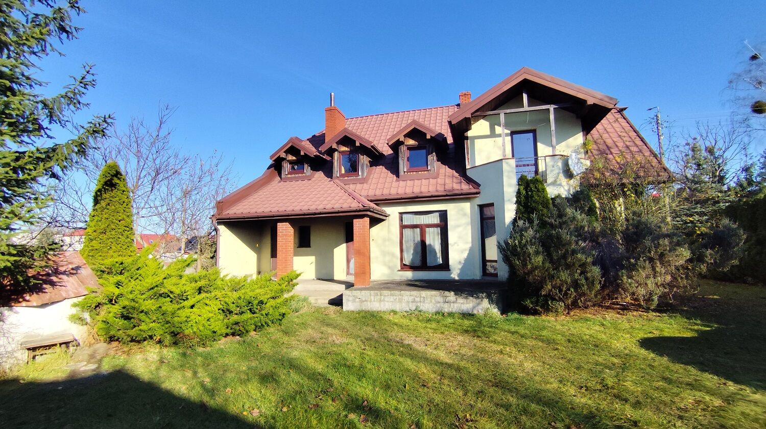 Atrakcyjny dom o pow. 220/1604m2, NAREW