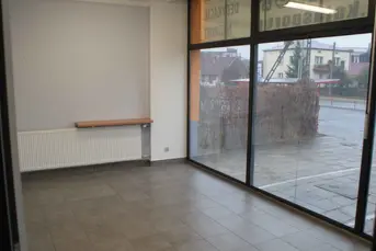 Lokal 17m ,witryna 3x6, ok. centrum