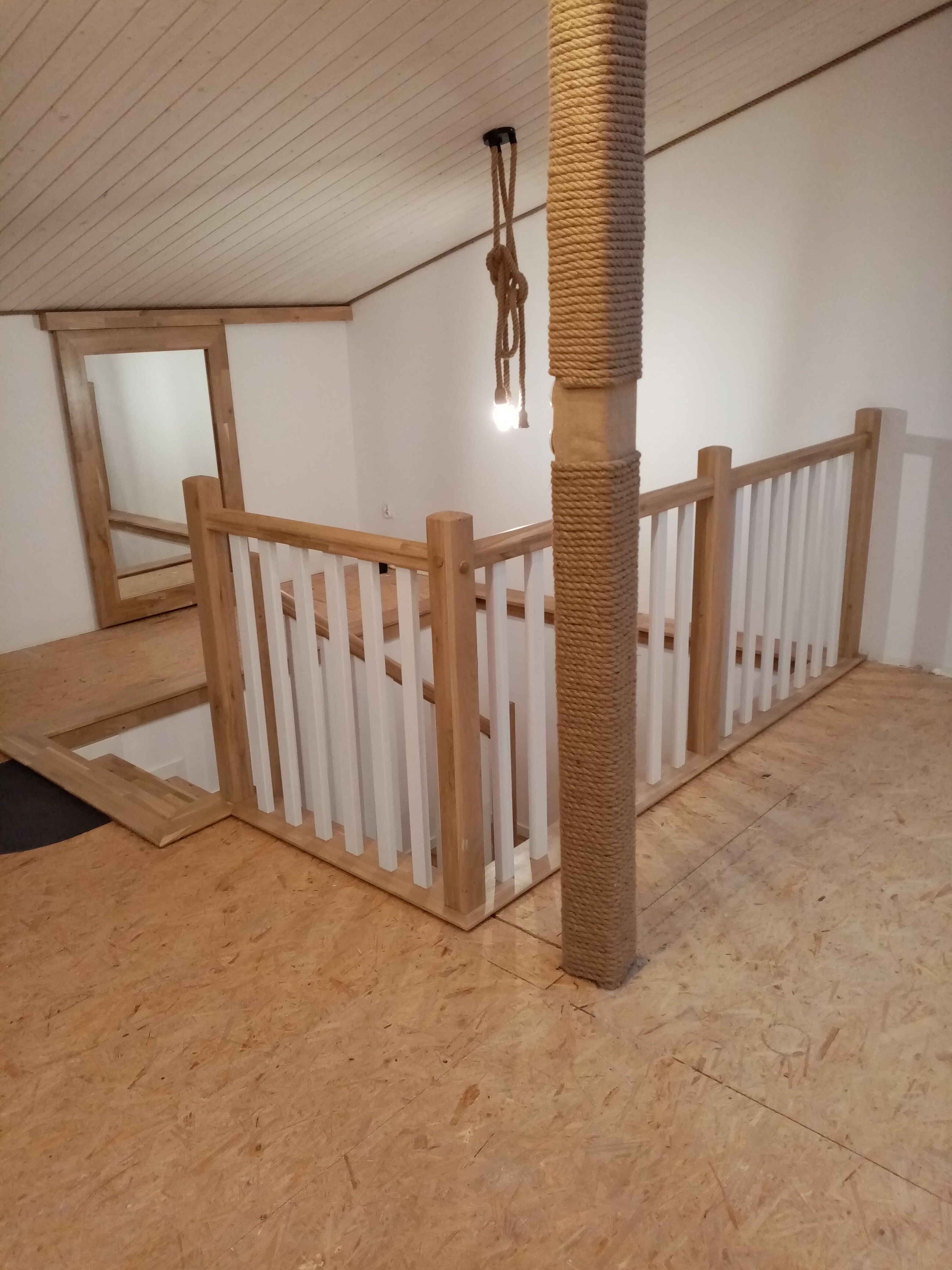 USŁUGI STOLARSKIE I WYKOŃCZENIOWE