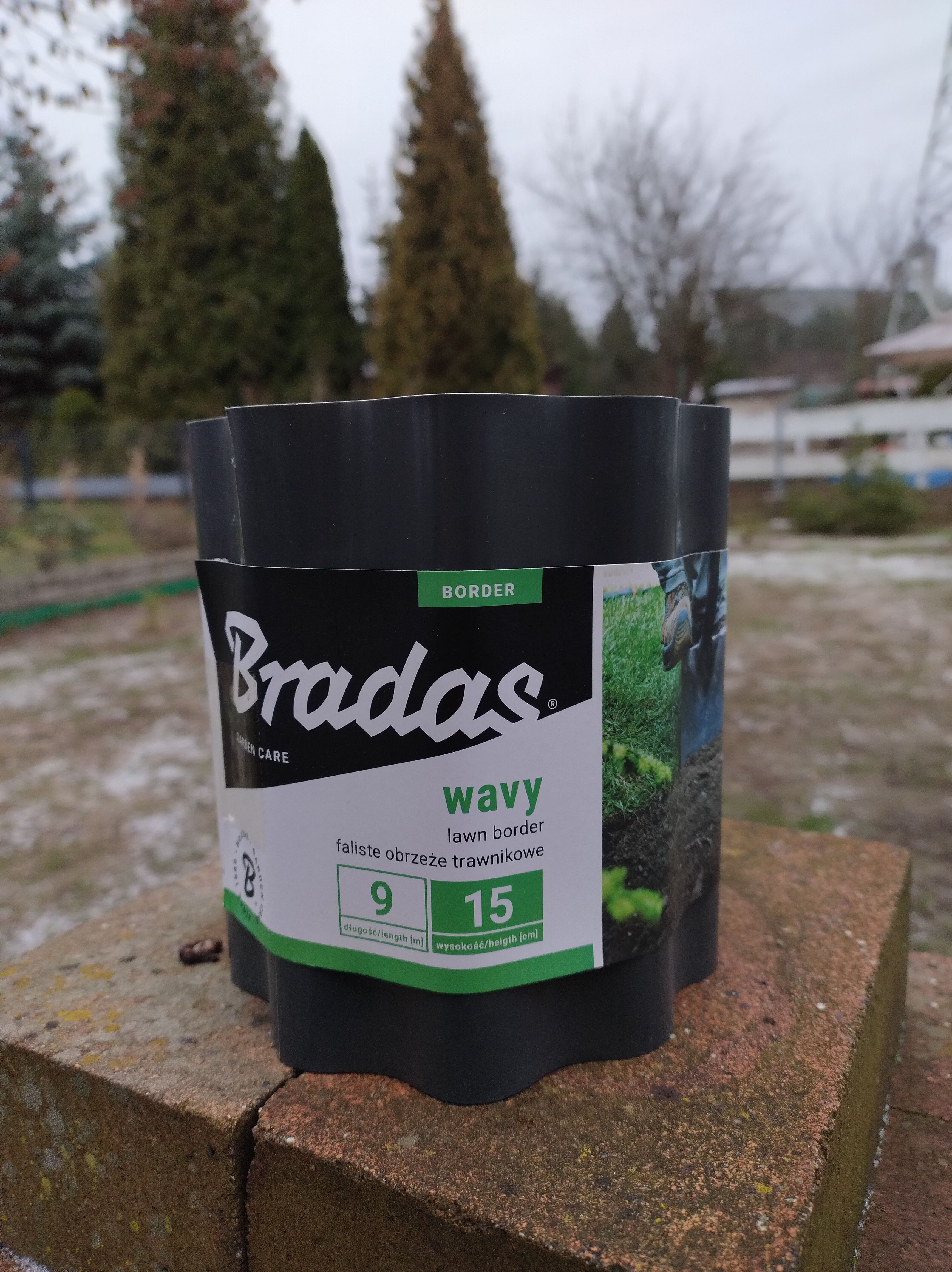 Sprzedam obrzeża trawnikowe